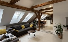 Apartmany S Vyhledem Na Zamek